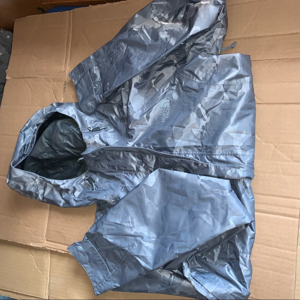 Brand new womens north face dryvent jacket